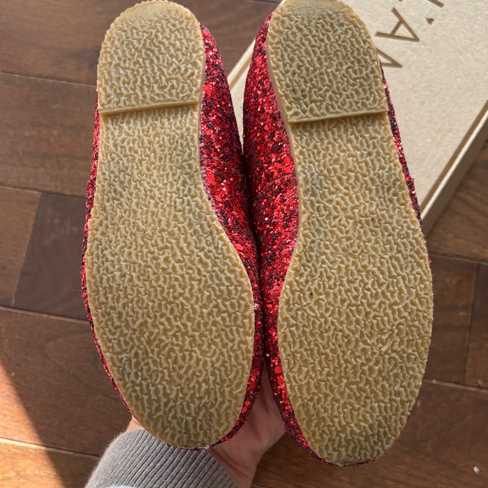 L'Amour Kids Sparkly Red Dress Shoes - Picture 5 of 7